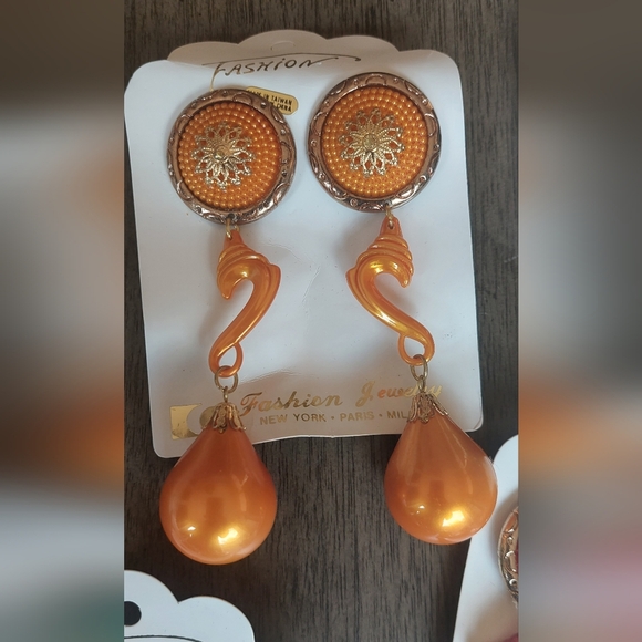 Dangling Earrings 4” Gold Toned Accent Teardrop Style 80's Fashion Set Of 4 - Picture 10 of 11